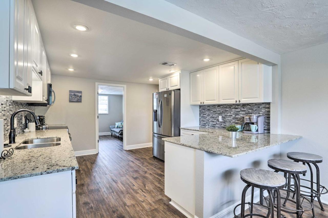 Pet-Friendly Gulfport Home Less Than 2 Mi To Beach St. Petersburg Exterior foto