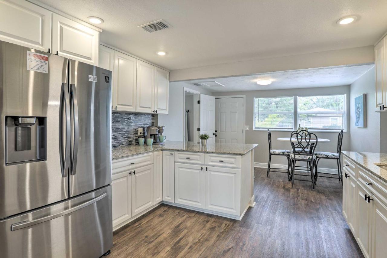 Pet-Friendly Gulfport Home Less Than 2 Mi To Beach St. Petersburg Exterior foto