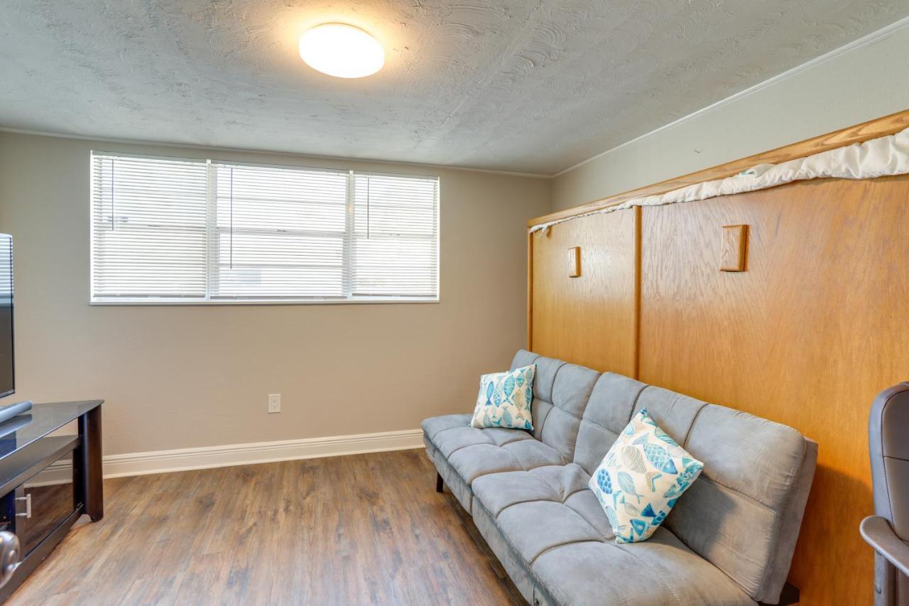 Pet-Friendly Gulfport Home Less Than 2 Mi To Beach St. Petersburg Exterior foto