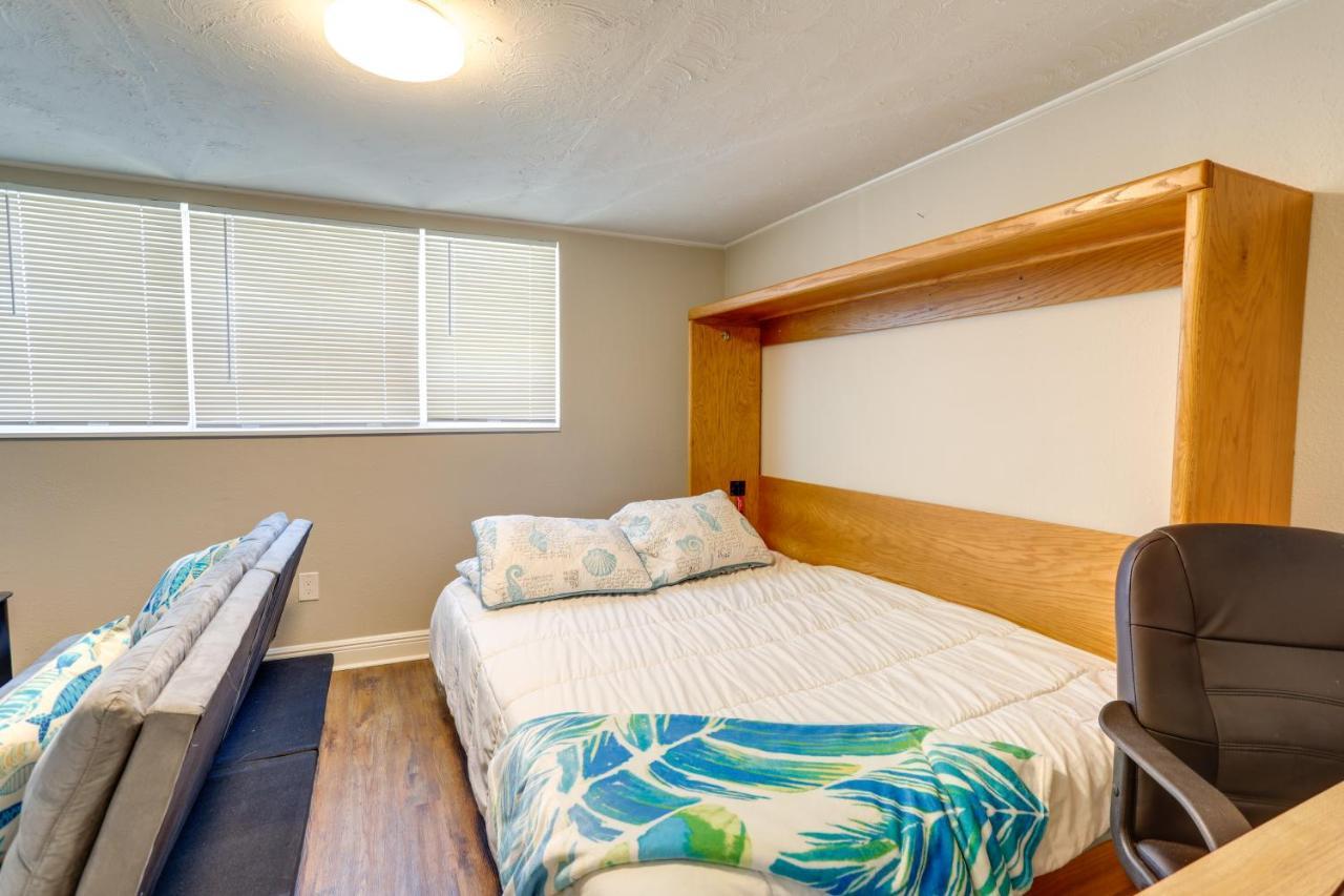 Pet-Friendly Gulfport Home Less Than 2 Mi To Beach St. Petersburg Exterior foto
